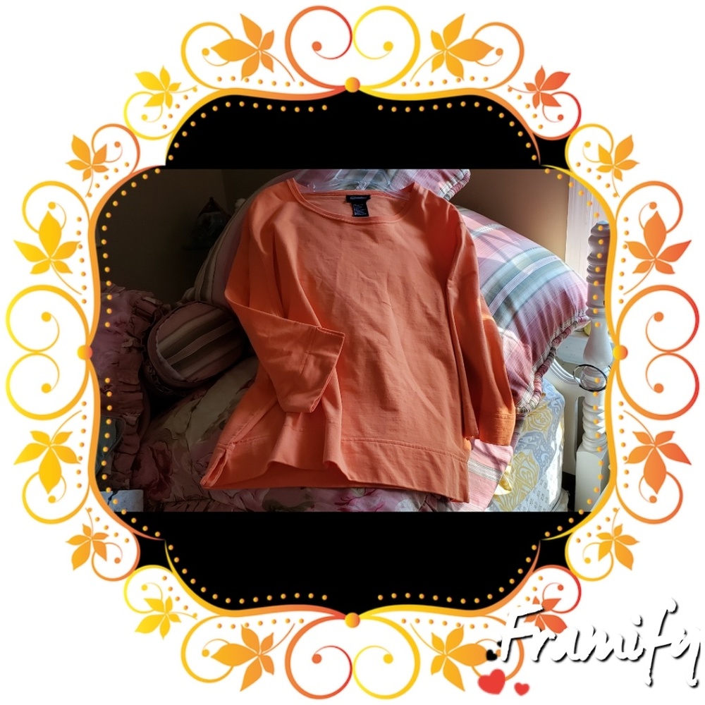♥️3 for $10 Catalina shirt 80% cotton and 20%poly